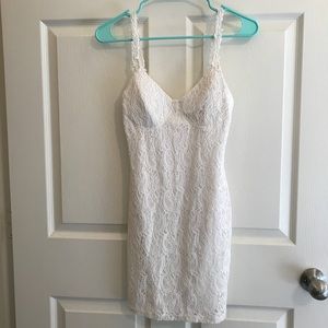LACE CHARLOTTE RUSSE DRESS